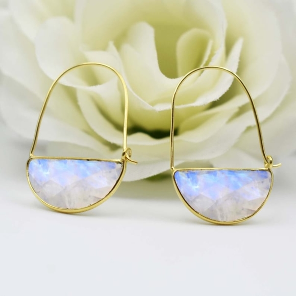 🌹The Quiet Luxury Collection🌹 Real Moonstone Gold Plated Earrings - Picture 16 of 17